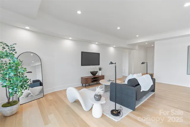 $4,350,000 | 21528 Norman Shores Drive, Cornelius, NC 28031