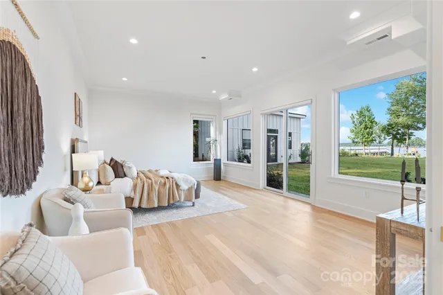 $4,350,000 | 21528 Norman Shores Drive, Cornelius, NC 28031