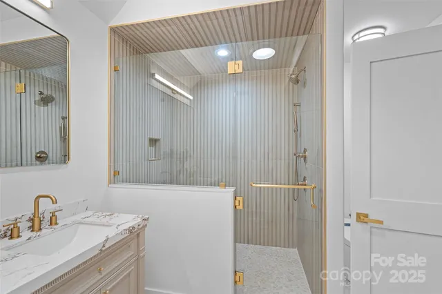 $4,350,000 | 21528 Norman Shores Drive, Cornelius, NC 28031