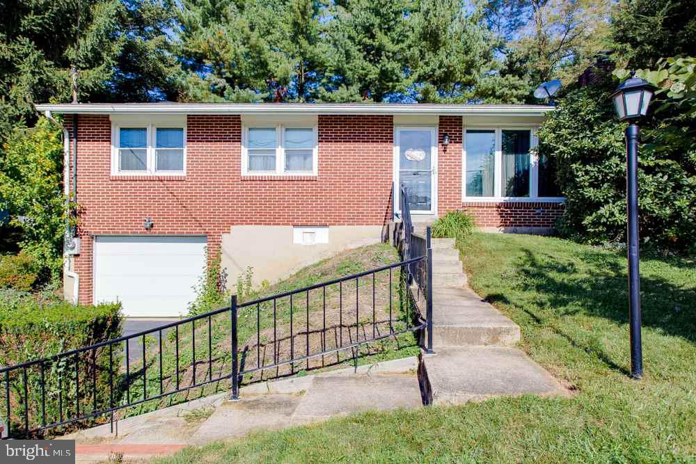 5660 Chambers Hill Road Harrisburg, PA 17111 - Photo 1 of 25 Gallery Image 1