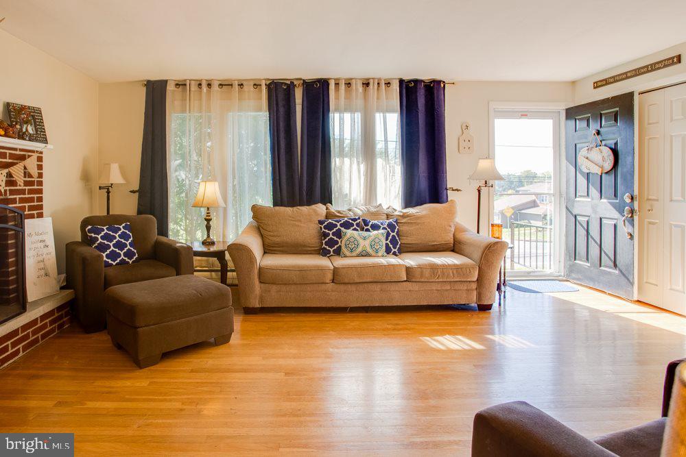 5660 Chambers Hill Road Harrisburg, PA 17111 - Photo 5 of 25 Gallery Image 5