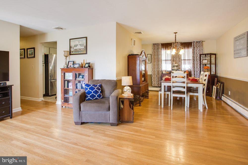 5660 Chambers Hill Road Harrisburg, PA 17111 - Photo 8 of 25 Gallery Image 8
