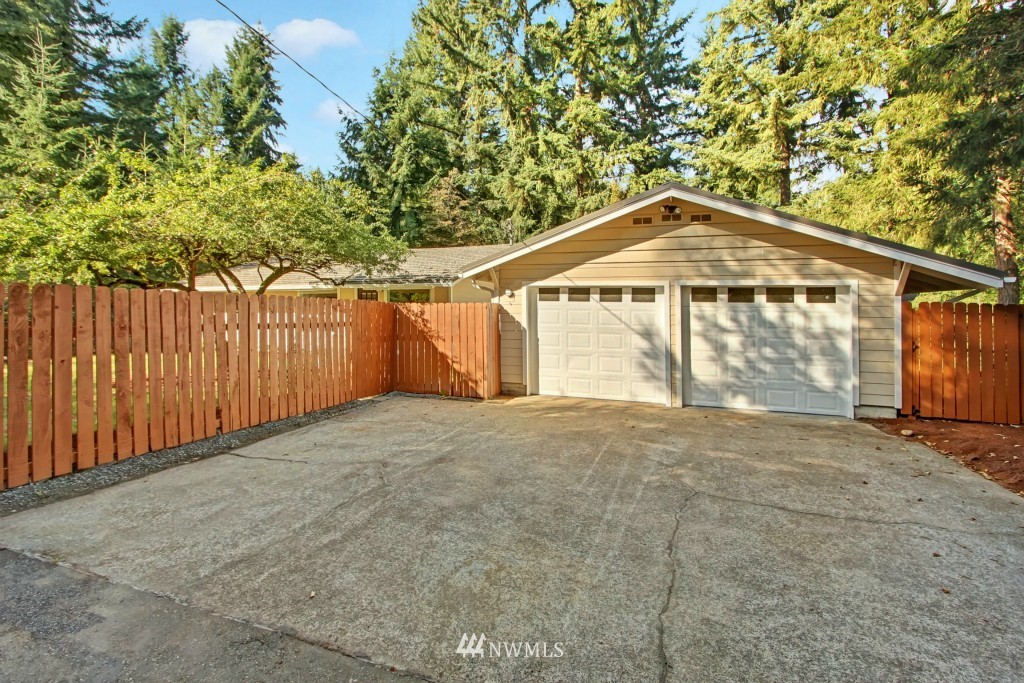 16106 Southeast 144th Street Renton, WA 98059 - Photo 14 of 18