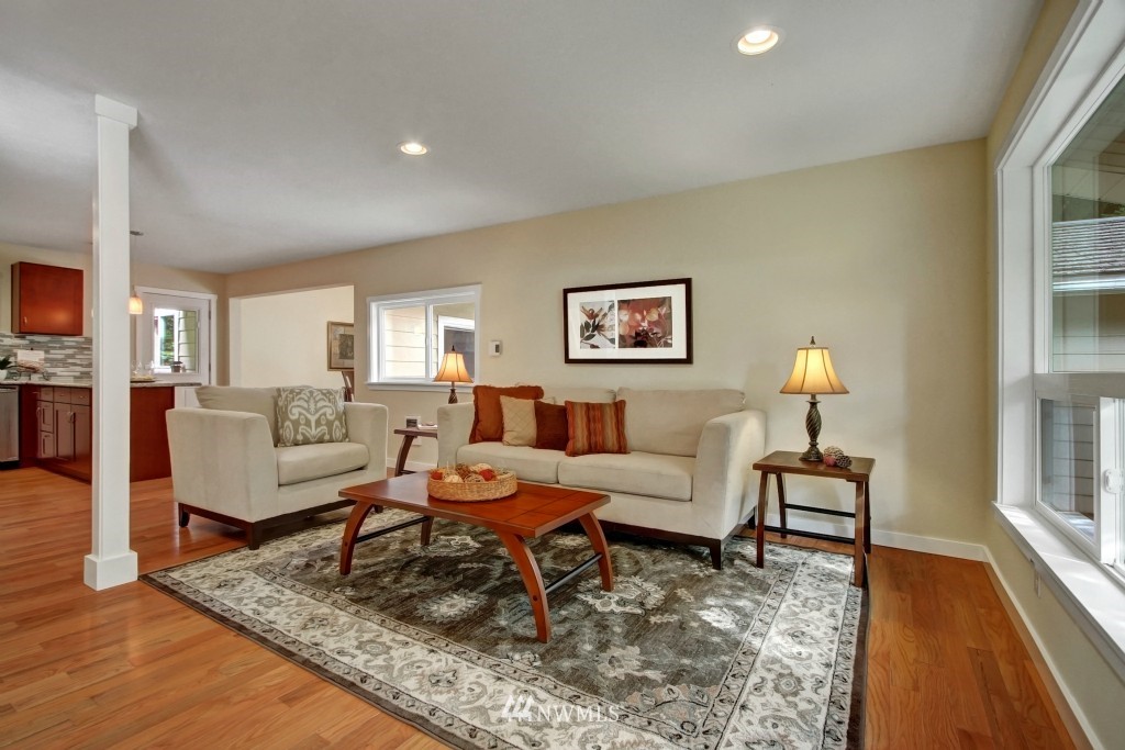 16106 Southeast 144th Street Renton, WA 98059 - Photo 3 of 18