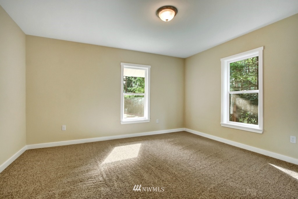16106 Southeast 144th Street Renton, WA 98059 - Photo 8 of 18