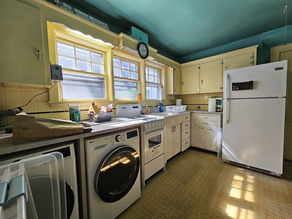 994 Pleasant Street Canton, MA 02021 - Photo 5 of 22