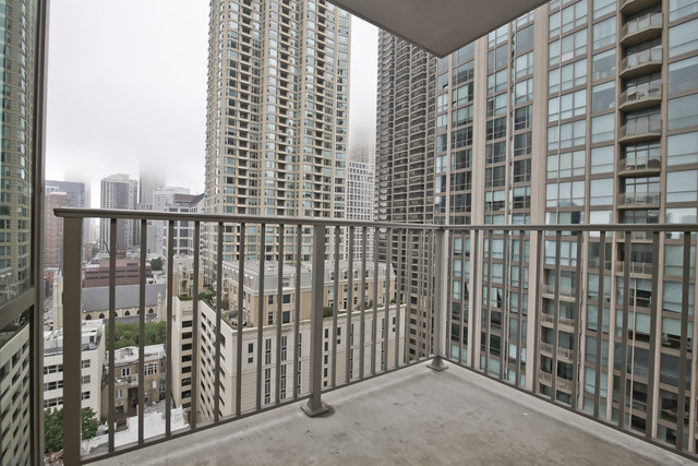 2 East Erie Street, Unit 1611 Chicago, IL 60611 - Photo 3 of 12 a view of city view