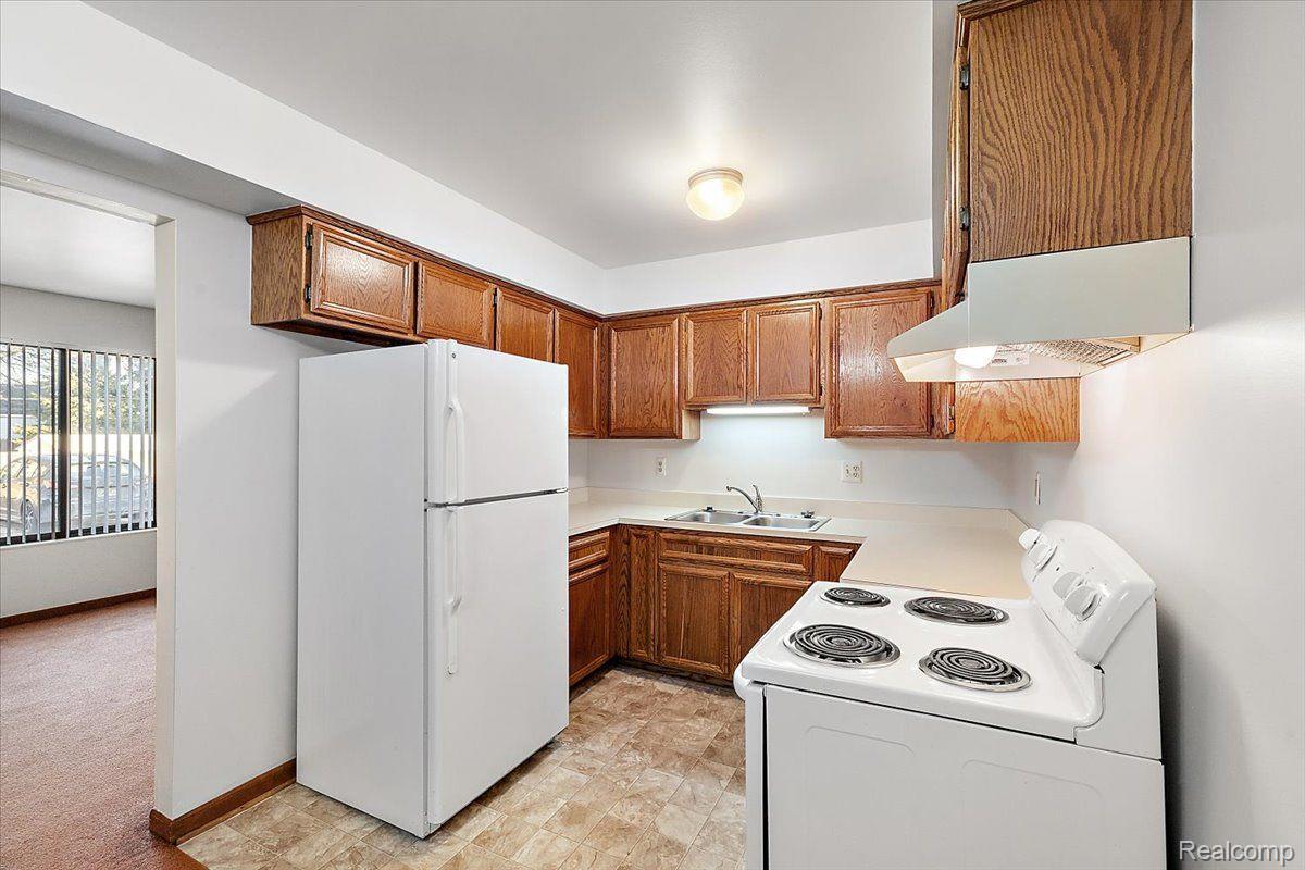16411 East 10 Mile Road Eastpointe, MI 48021 - Photo 41 of 57 Gallery Image 41