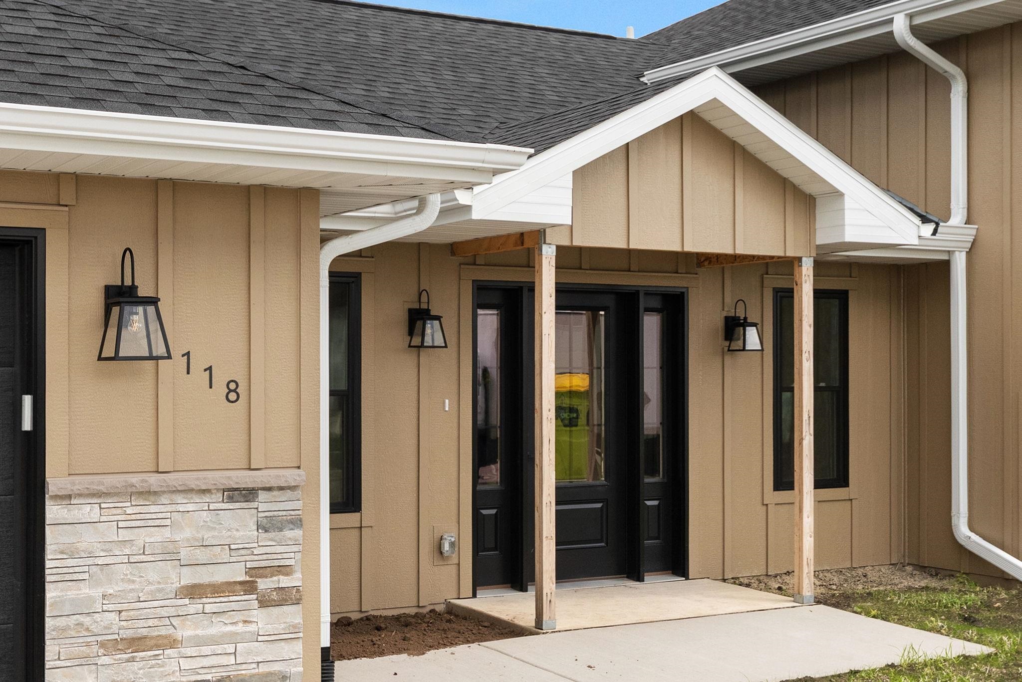 79 Blarney Stone Albany, WI 53502 - Photo 8 of 55