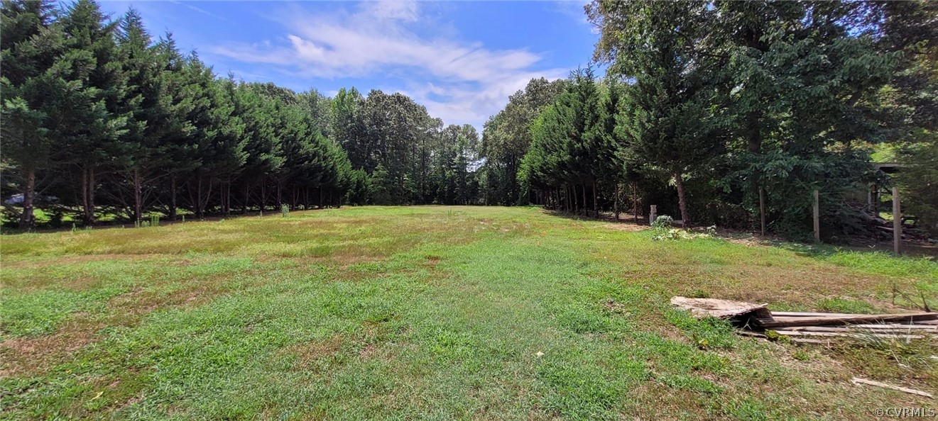10617 Reams Road Chesterfield, VA 23236 - Photo 4 of 34 a view of outdoor space with deck and yard