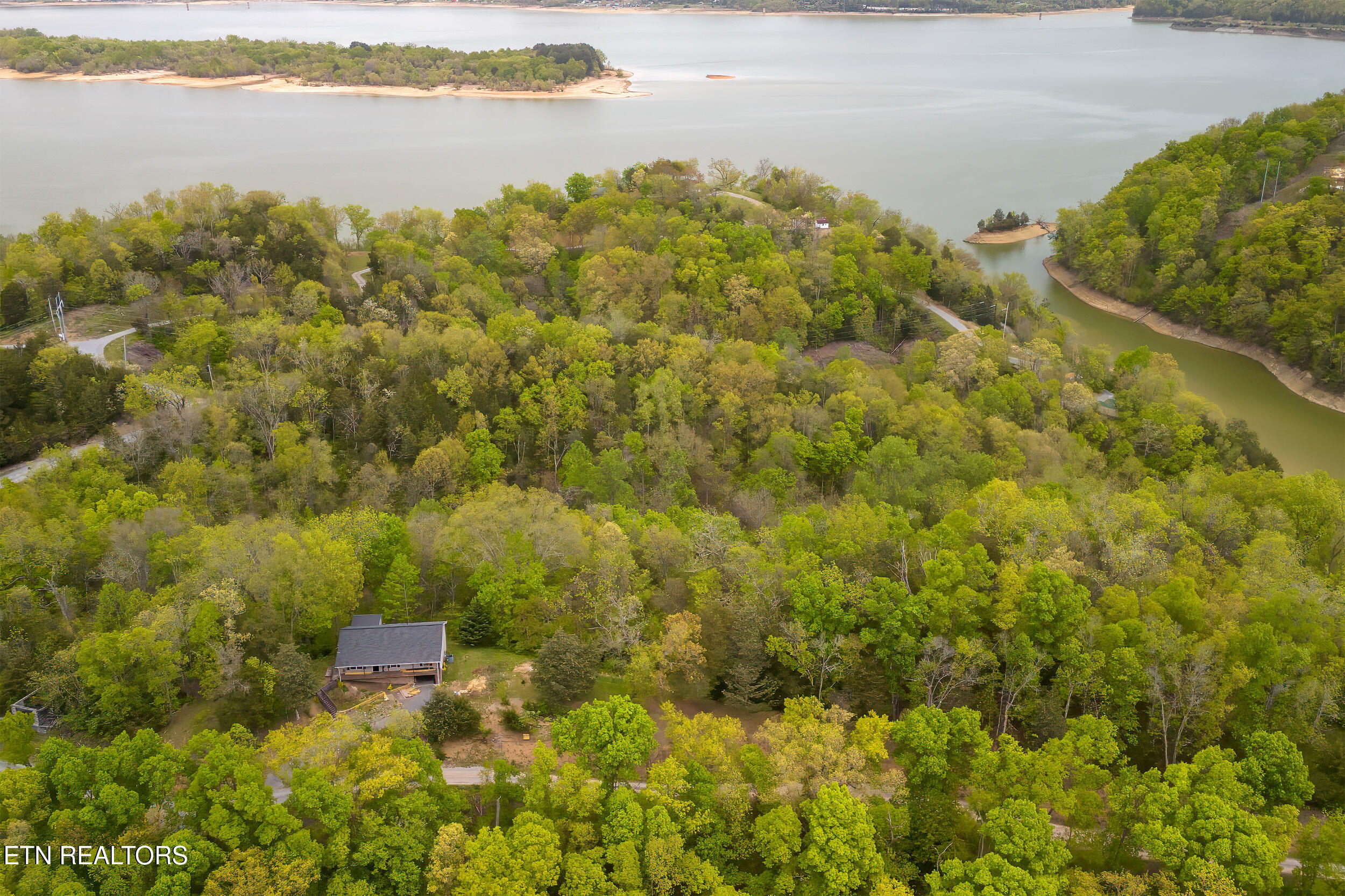 Cove Way Newport, TN 37821 - Photo 7 of 11 5_dro005
