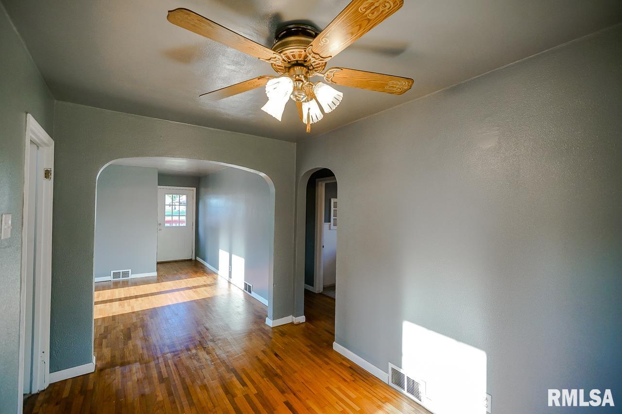 234 East Cherry Ridge Road Peoria, IL 61614 - Photo 11 of 26 Gallery Image 11