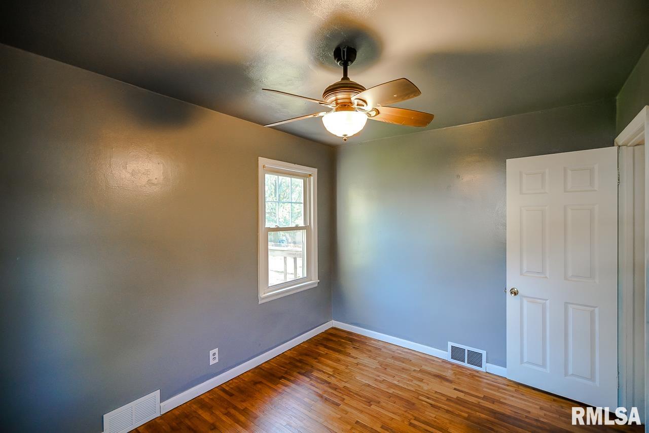 234 East Cherry Ridge Road Peoria, IL 61614 - Photo 14 of 26 Gallery Image 14