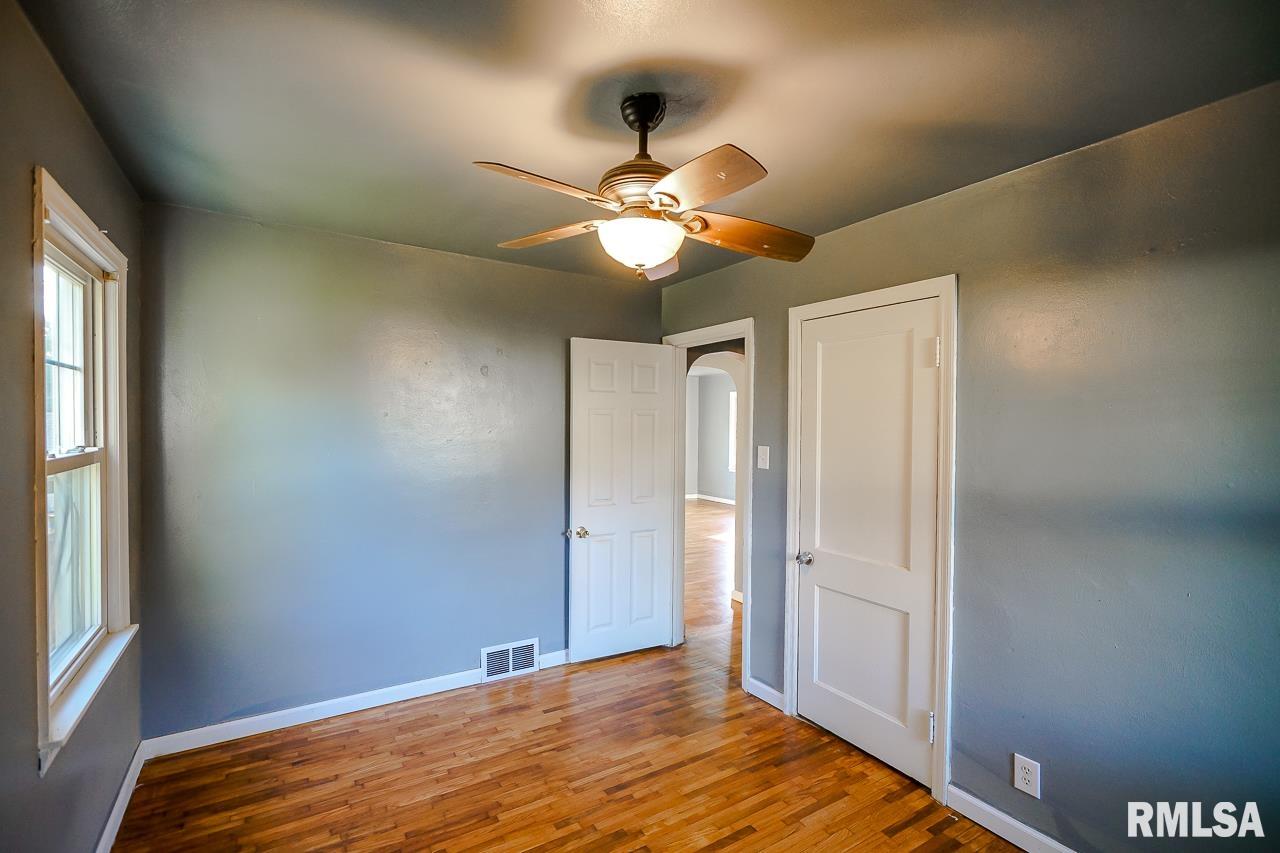 234 East Cherry Ridge Road Peoria, IL 61614 - Photo 15 of 26 Gallery Image 15