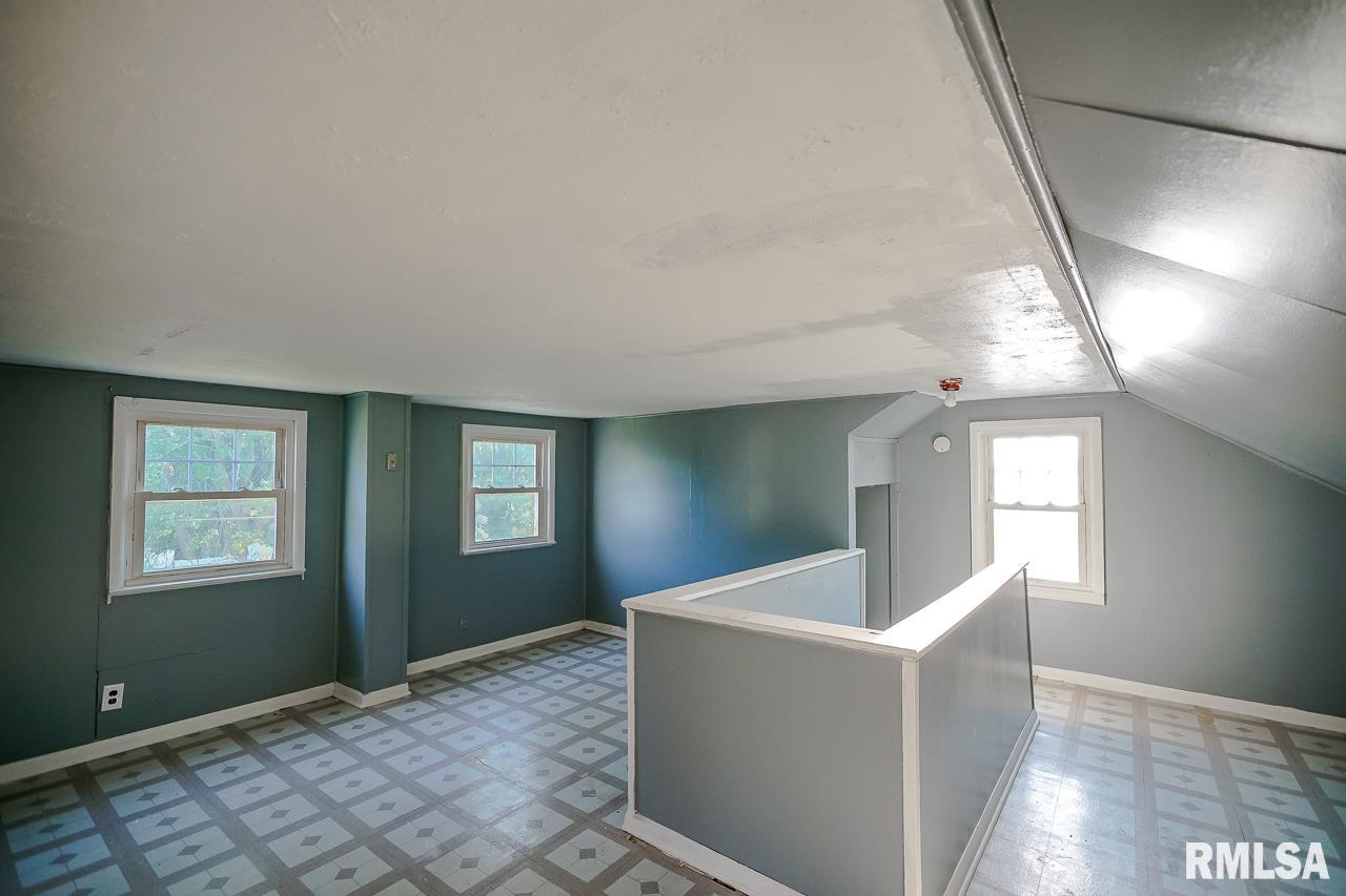 234 East Cherry Ridge Road Peoria, IL 61614 - Photo 21 of 26 Gallery Image 21