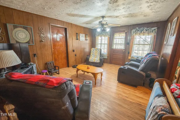 $125,000 | 179 A Sutton Hollow Road, Sneedville, TN 37869