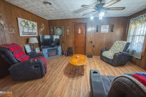 $125,000 | 179 A Sutton Hollow Road, Sneedville, TN 37869