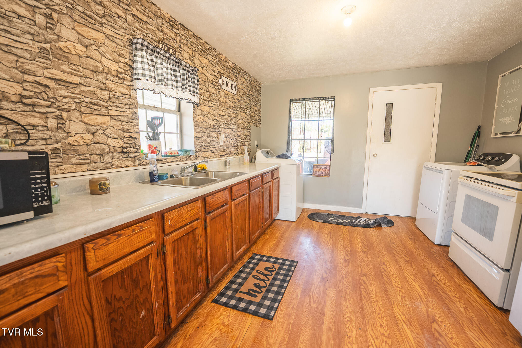 179 A Sutton Hollow Road Sneedville, TN 37869 - Photo 9 of 26 DSC09871