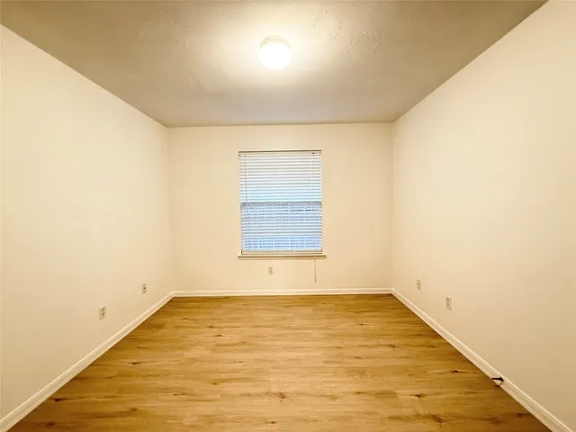 $2,100 | 13810 Audra Lane, Houston, TX 77083