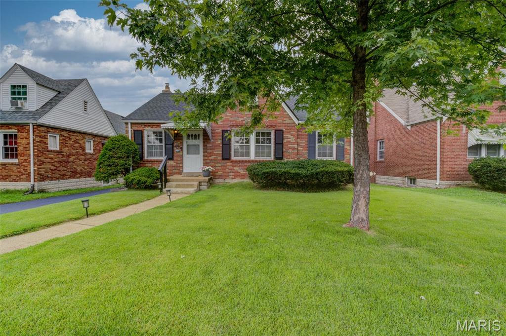 2307 Brown Road Overland, MO 63114 - Photo 6 of 48 Gallery Image 6