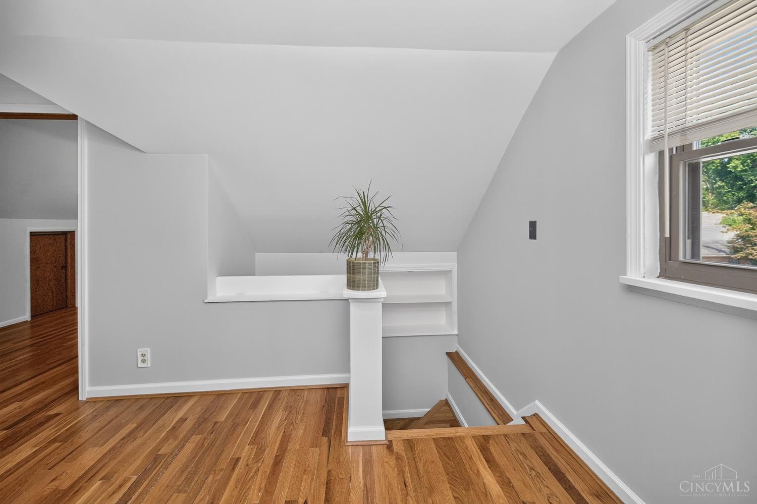6747 Plainfield Road Silverton, OH 45236 - Photo 31 of 49 Gallery Image 31