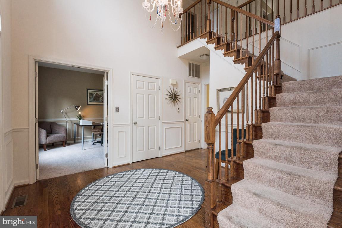 3435 Hidden River View Road Annapolis, MD 21403 - Photo 3 of 55 Gallery Image 3
