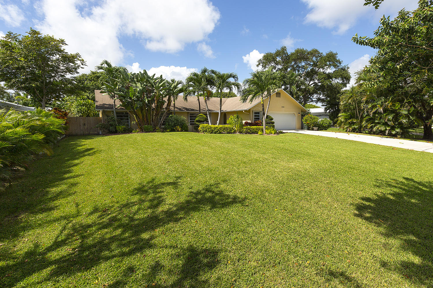 3991 Northwest 4th Avenue Boca Raton, FL 33431 - Photo 2 of 39 03_FrontYard