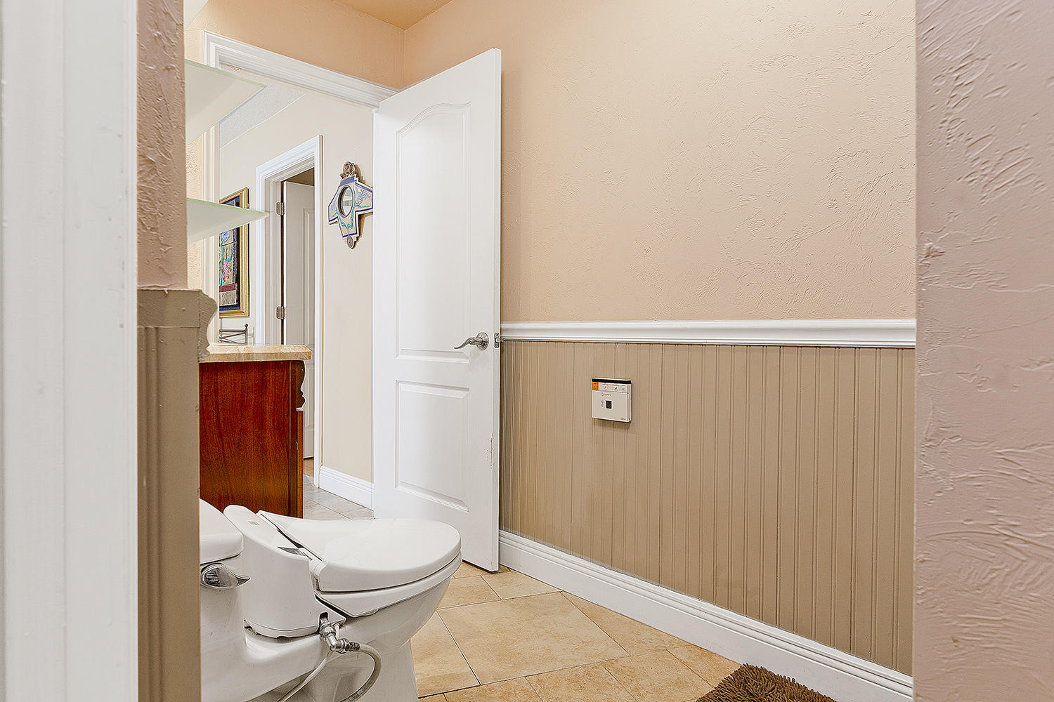 3991 Northwest 4th Avenue Boca Raton, FL 33431 - Photo 23 of 39 22a_AutomaticToilet