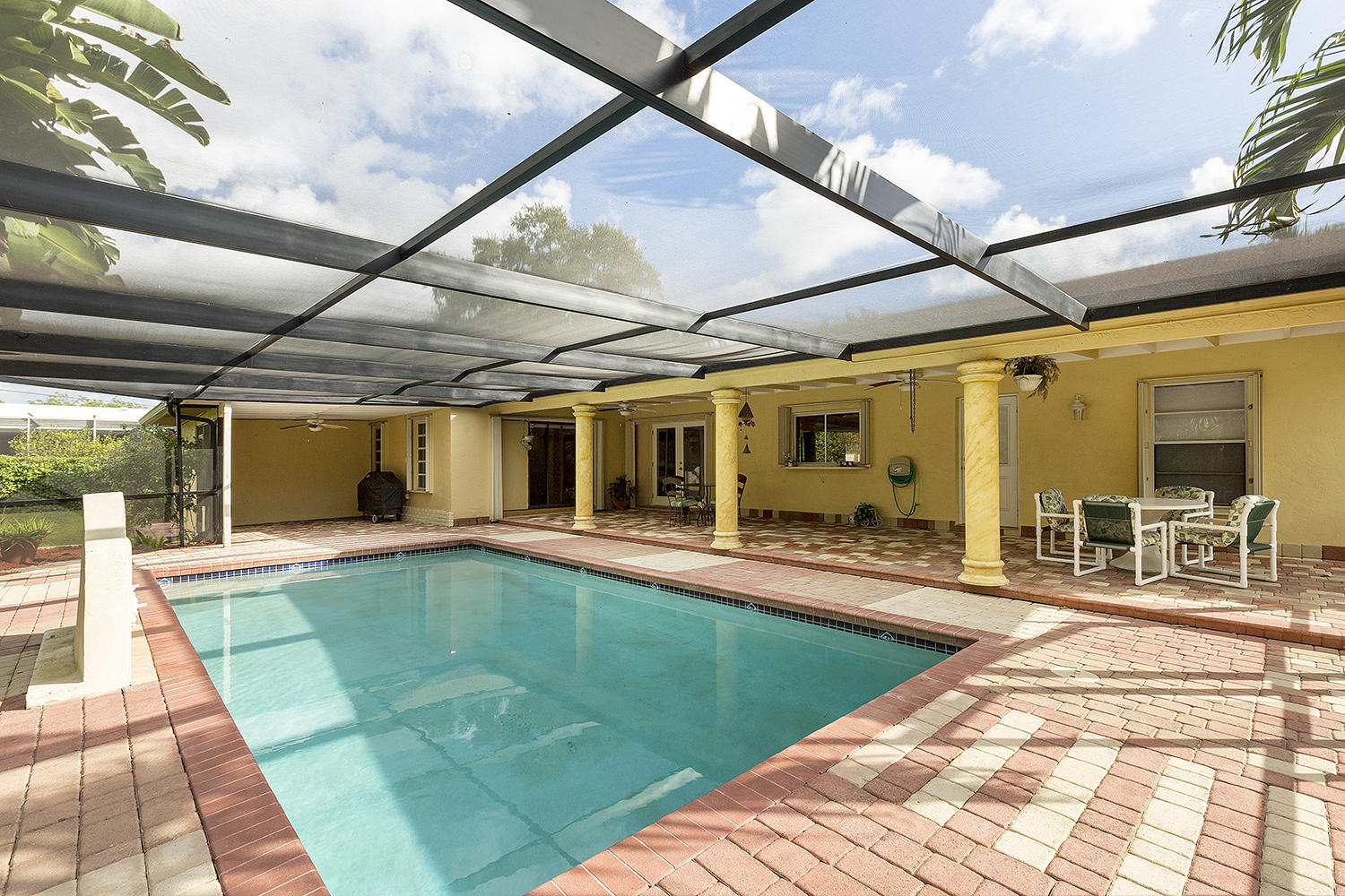 3991 Northwest 4th Avenue Boca Raton, FL 33431 - Photo 31 of 39 34_Pool_2