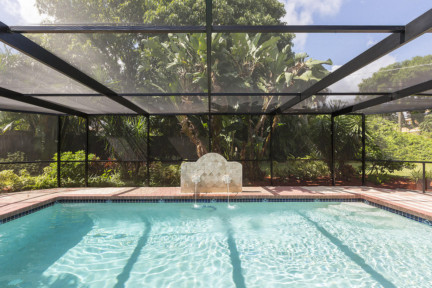3991 Northwest 4th Avenue Boca Raton, FL 33431 - Photo 34 of 39 37_Pool_Detail