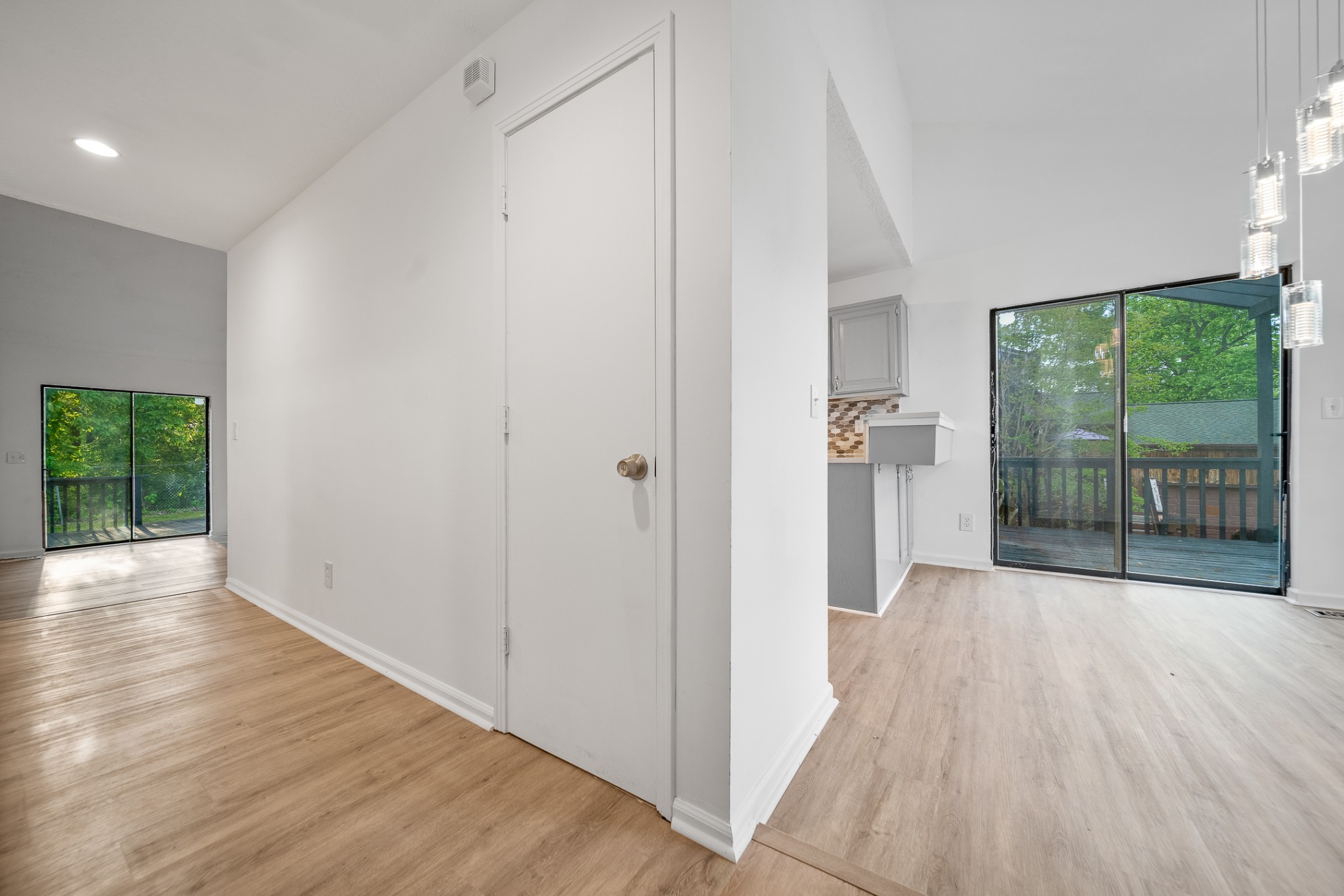 2417 Ravine Drive Nashville, TN 37217 - Photo 3 of 29 a view of hallway with wooden floor