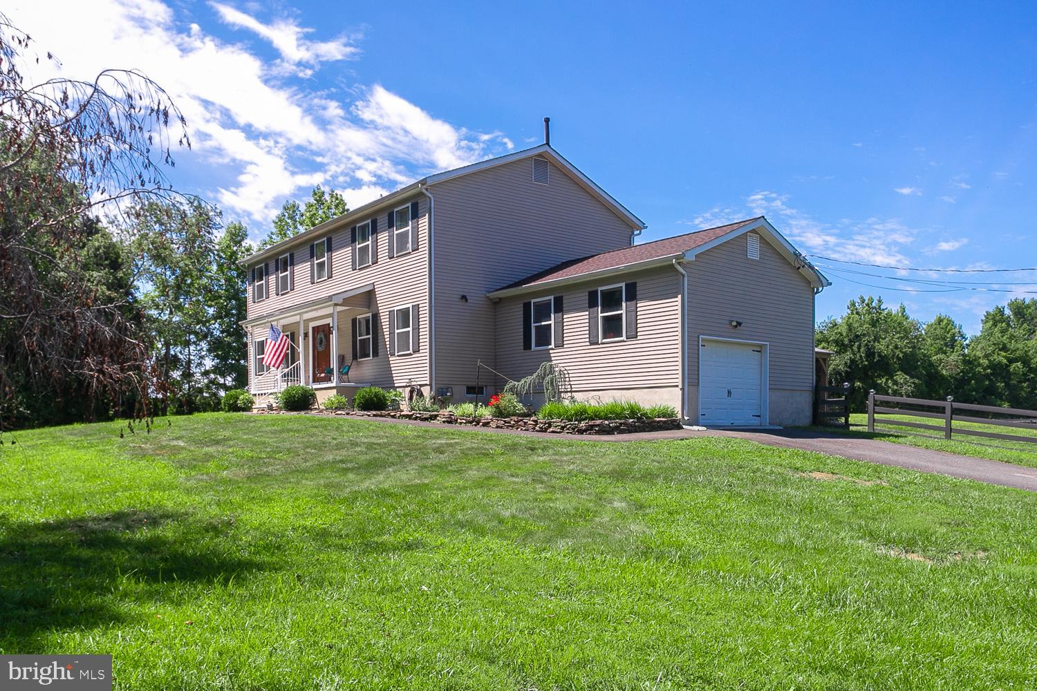 157 Folwell Station Road Columbus, NJ 08022 - Photo 3 of 39