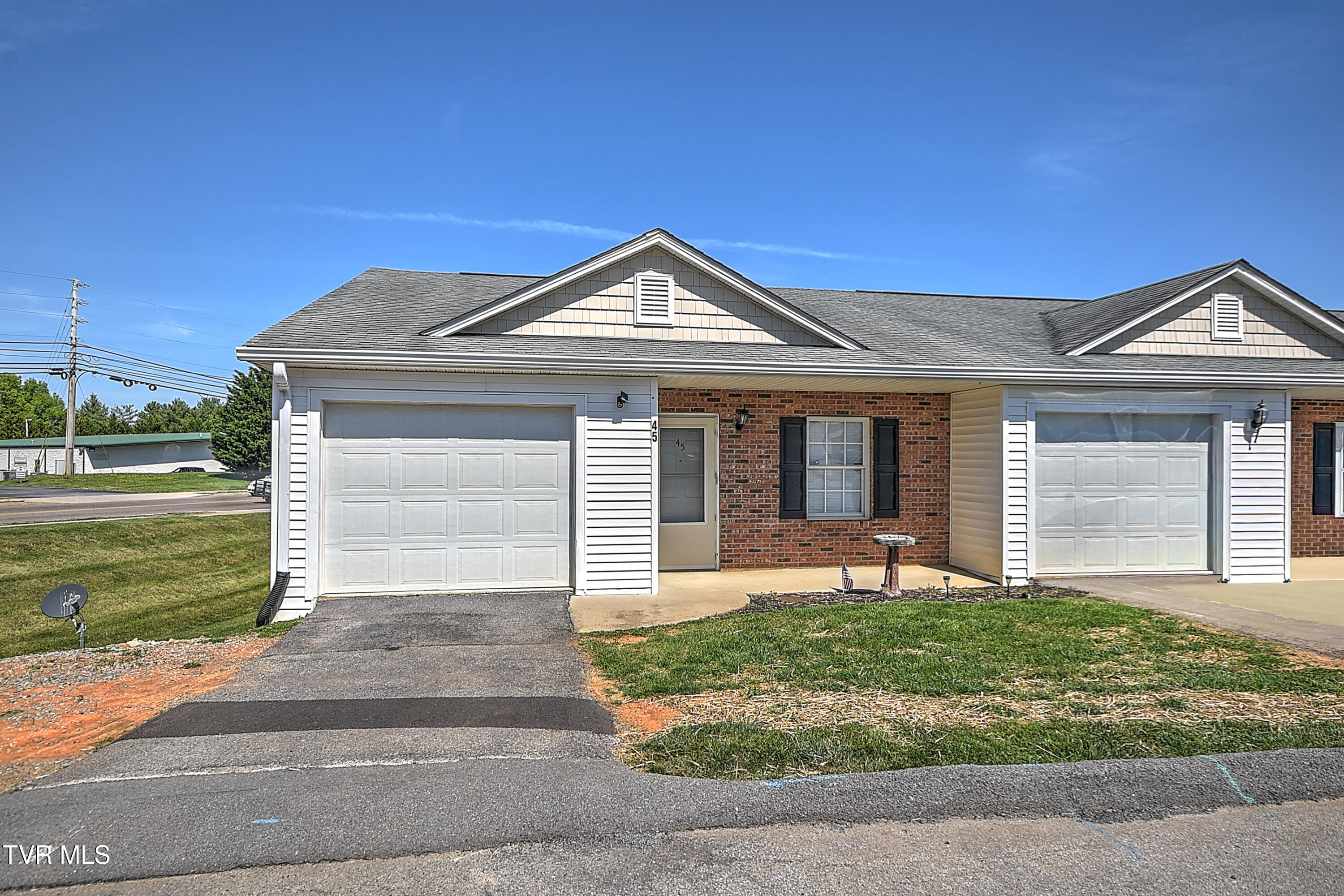 2518 Plymouth Road, Unit 45 Johnson City, TN 37601 - Photo 3 of 25 2518 Plymouth TH-3