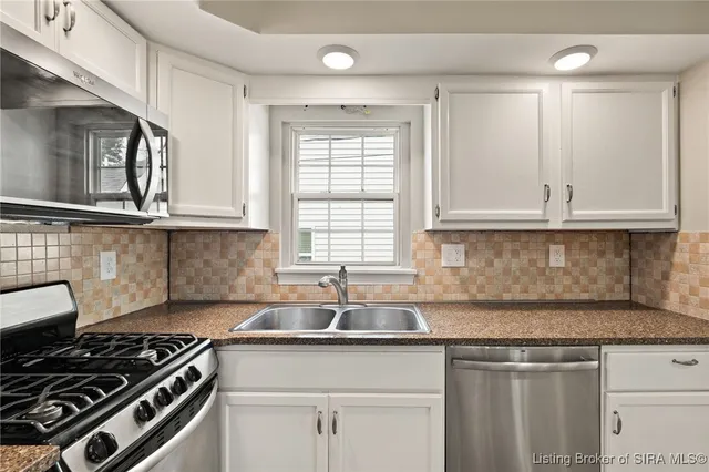 $279,500 | 310 Mechanic Street, Jeffersonville, IN 47130