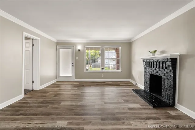 $279,500 | 310 Mechanic Street, Jeffersonville, IN 47130