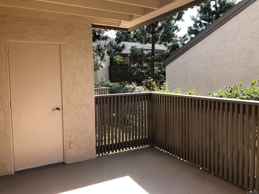 8544 Via Mallorca, Unit B La Jolla, CA 92037 - Photo 5 of 15