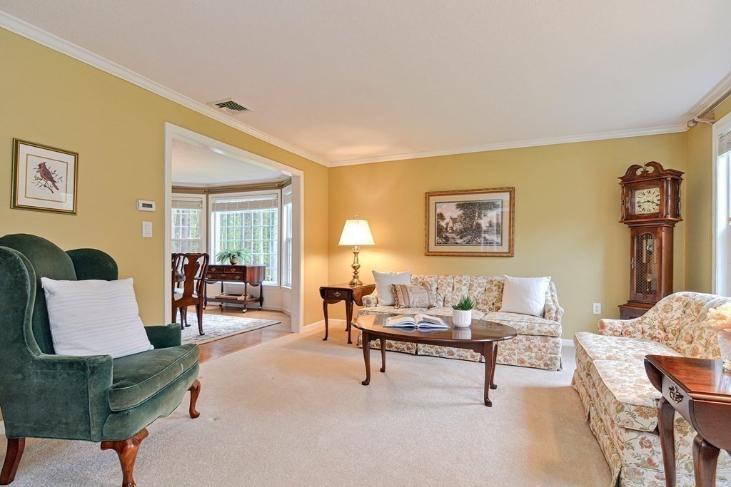 21 Juniper Road Franklin, MA 02038 - Photo 11 of 36 Gallery Image 11