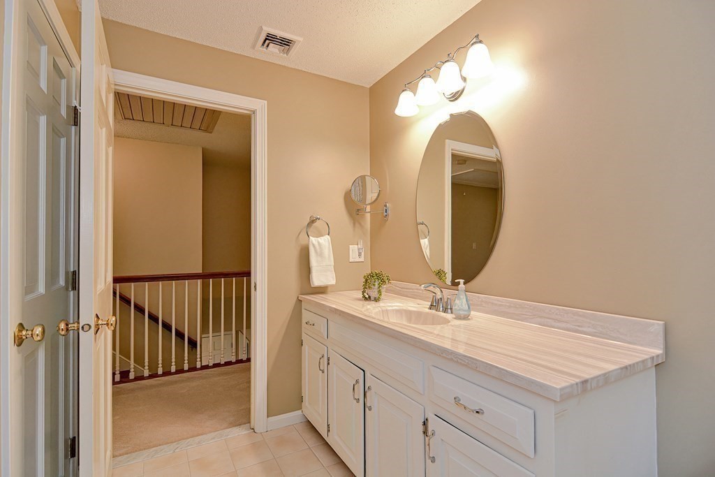 21 Juniper Road Franklin, MA 02038 - Photo 27 of 36 Gallery Image 27
