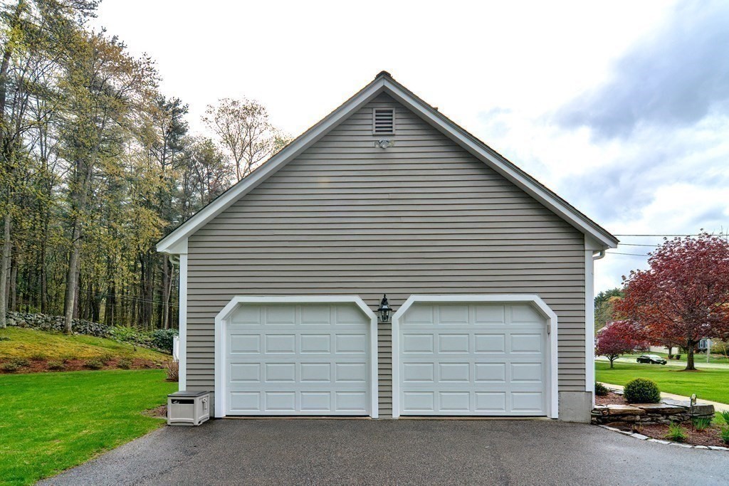 21 Juniper Road Franklin, MA 02038 - Photo 8 of 36 Gallery Image 8