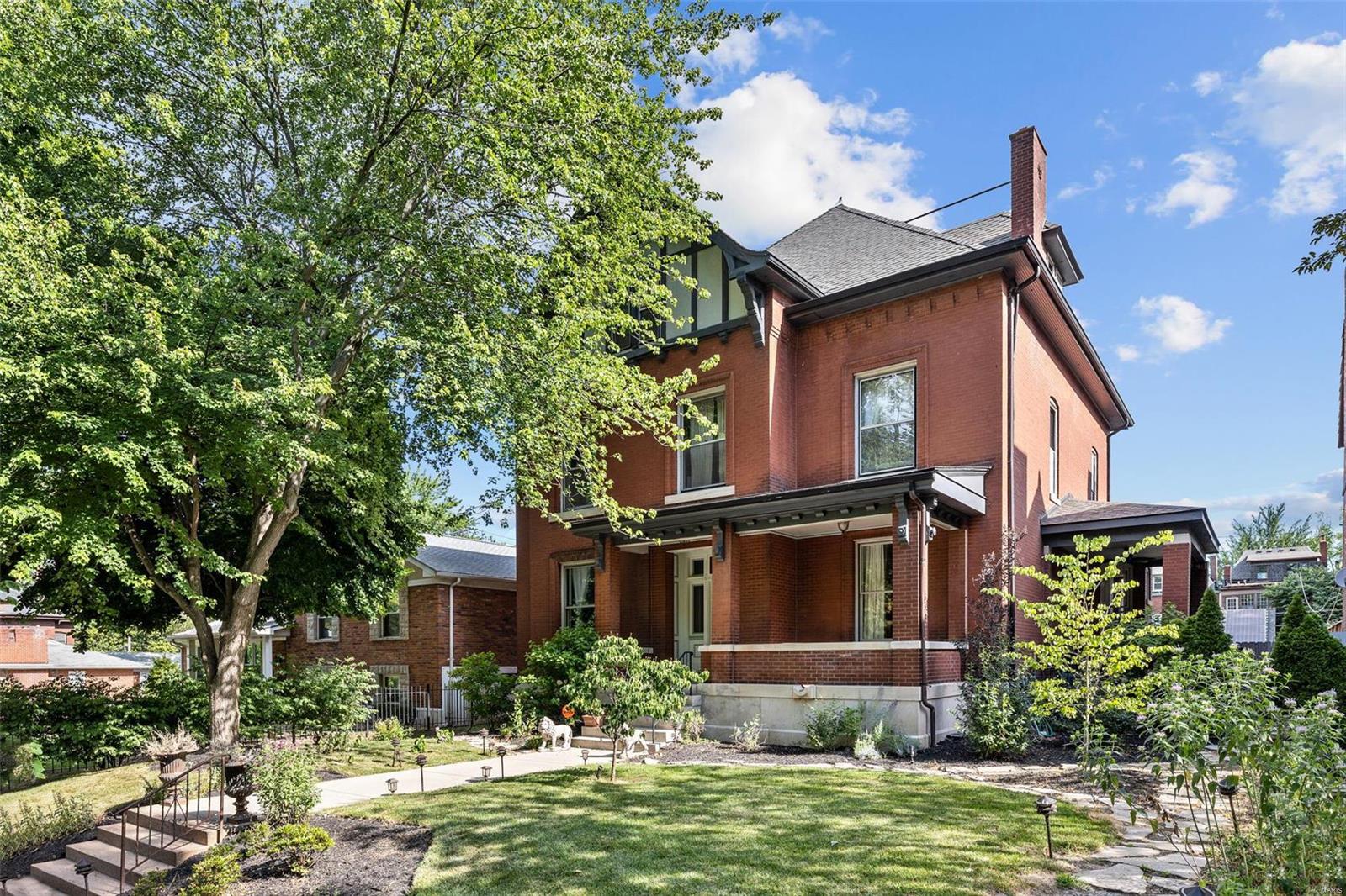 3859 Flora Place St. Louis, MO 63110 - Photo 2 of 78