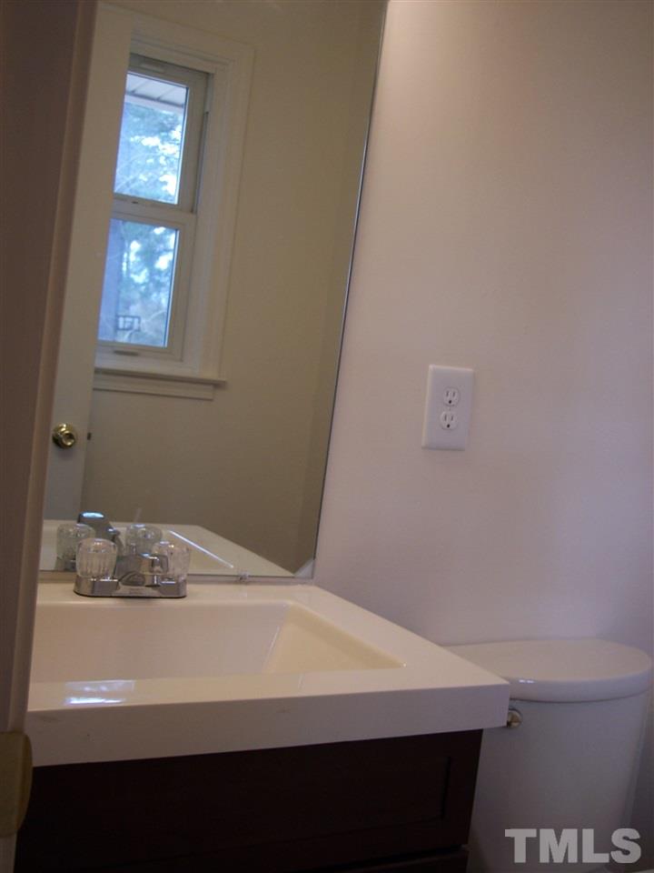93 Biz Road Selma, NC 27576 - Photo 15 of 18 Gallery Image 15