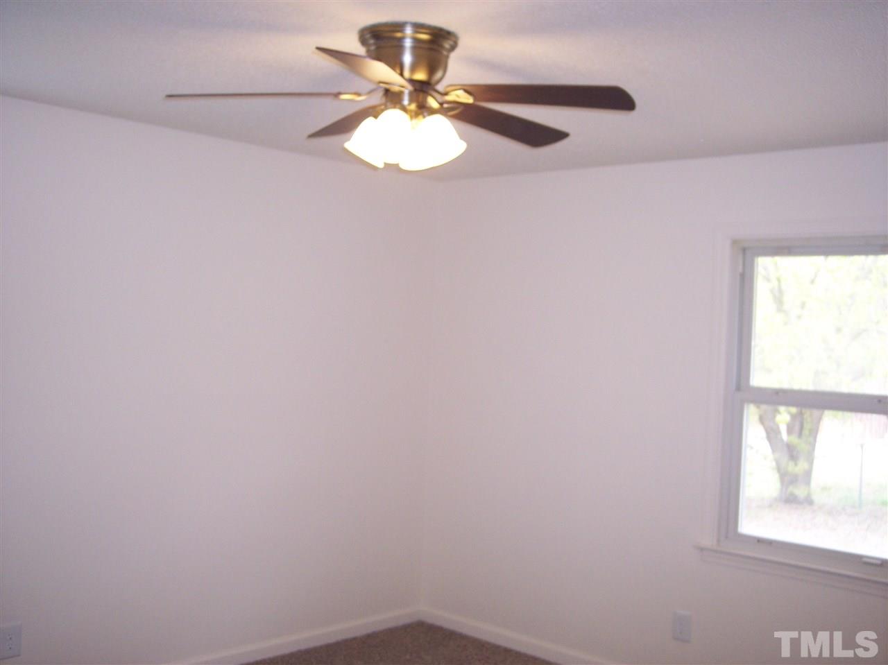 93 Biz Road Selma, NC 27576 - Photo 16 of 18 Gallery Image 16