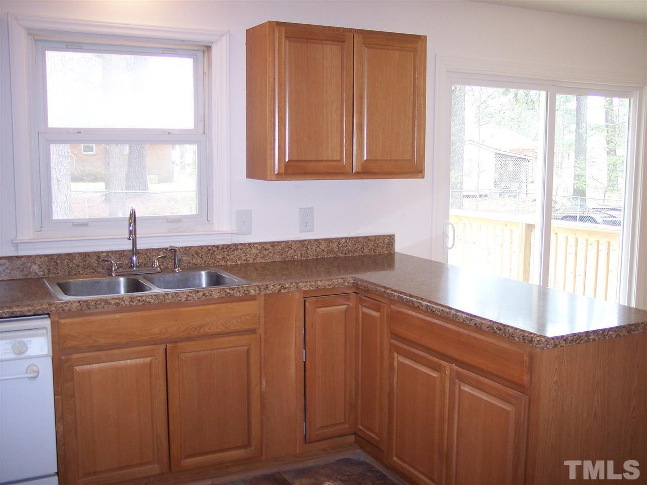 93 Biz Road Selma, NC 27576 - Photo 8 of 18 Gallery Image 8