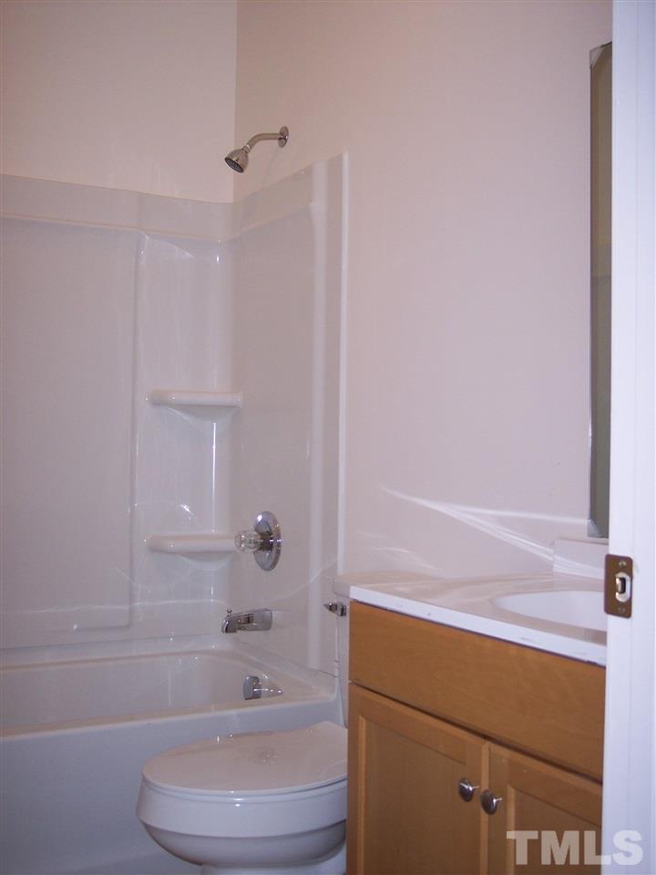 93 Biz Road Selma, NC 27576 - Photo 9 of 18 Gallery Image 9