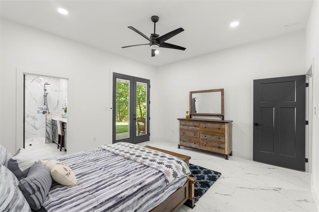 265 Shadow Oaks Streetman, TX 75859 - Photo 20 of 40 Primary Bedroom