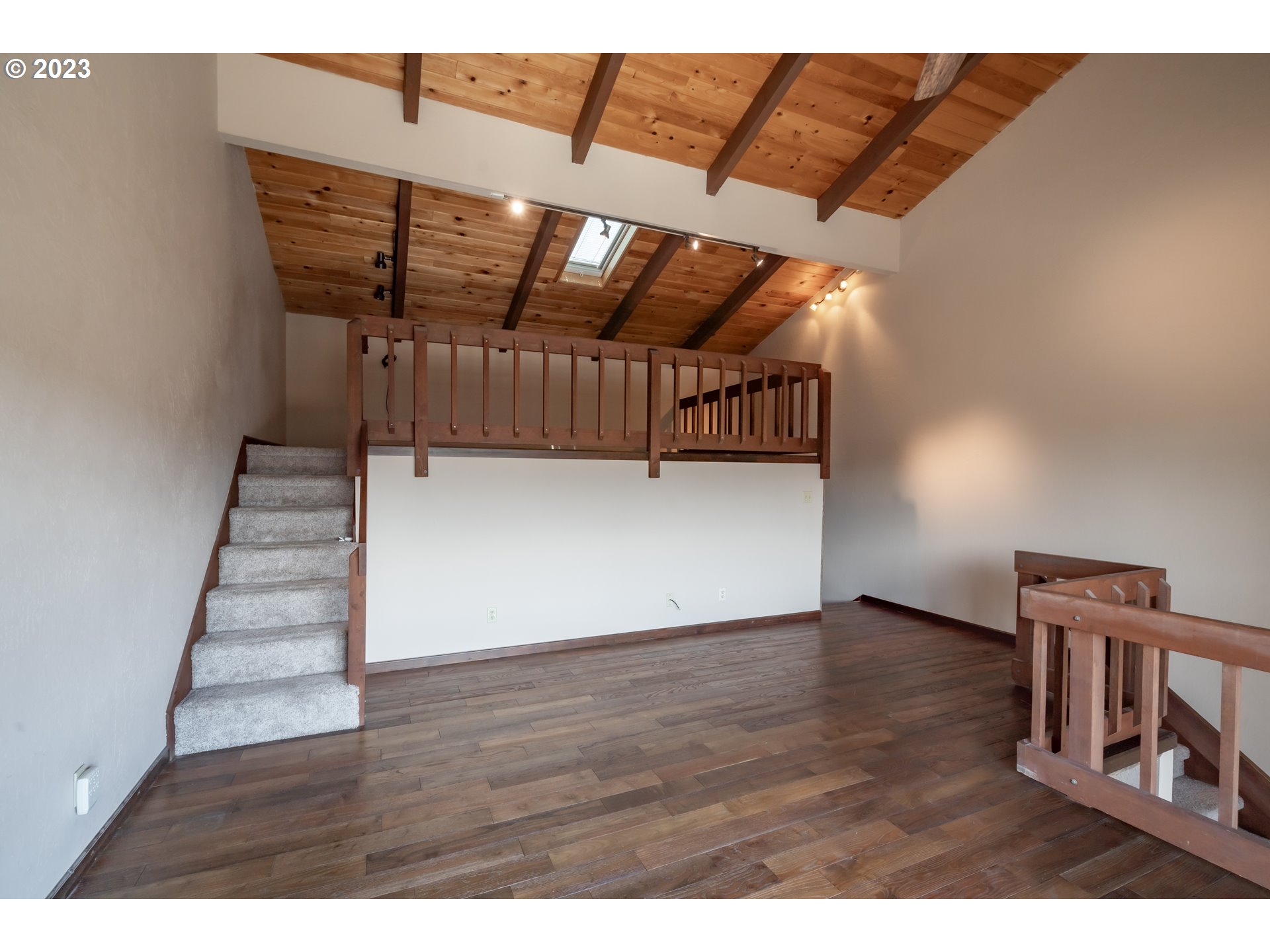 1310 River Road, Unit 12 Longview, WA 98632 - Photo 13 of 30 Loft