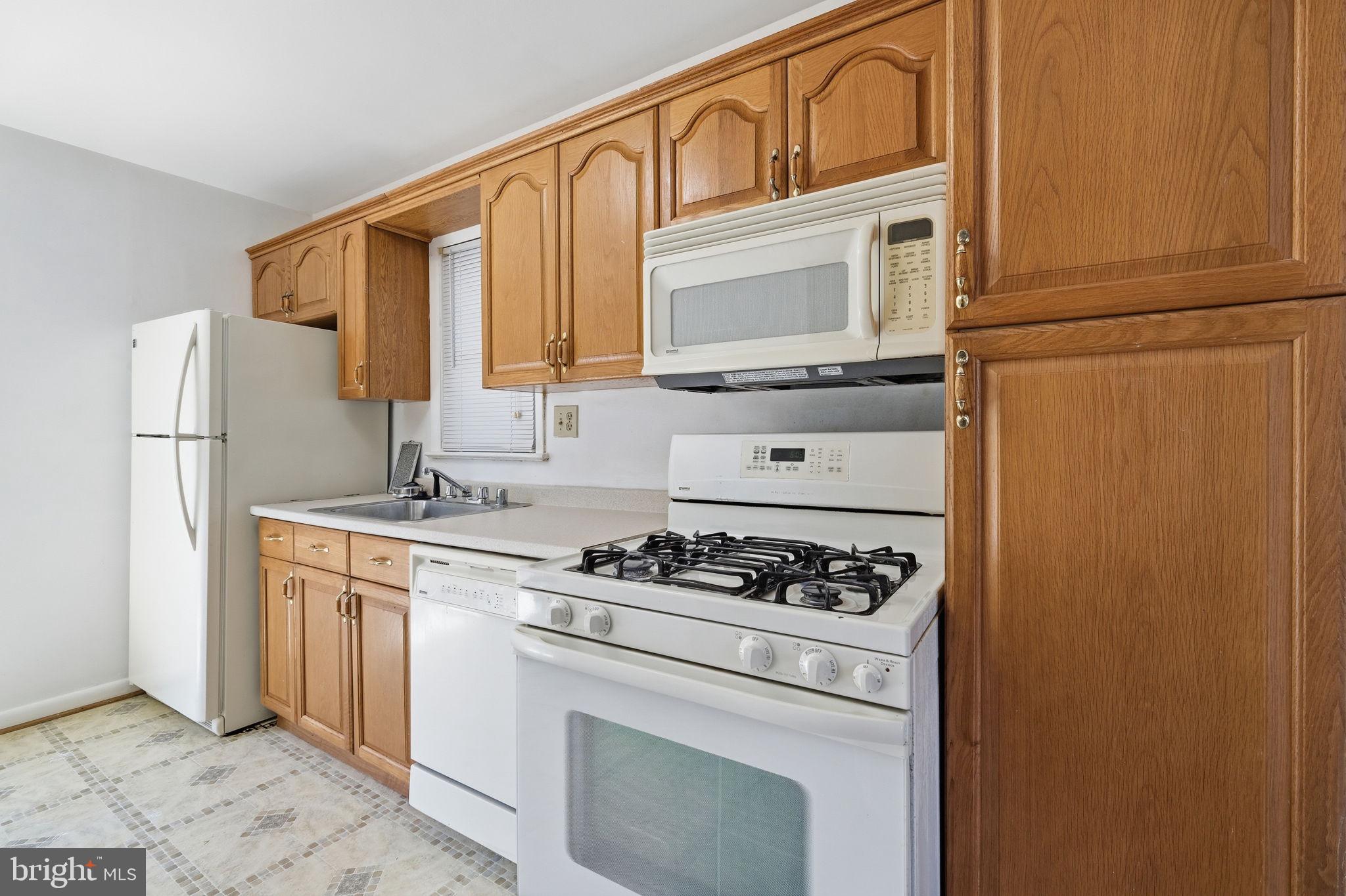 9205 4th Street Lanham, MD 20706 - Photo 9 of 30