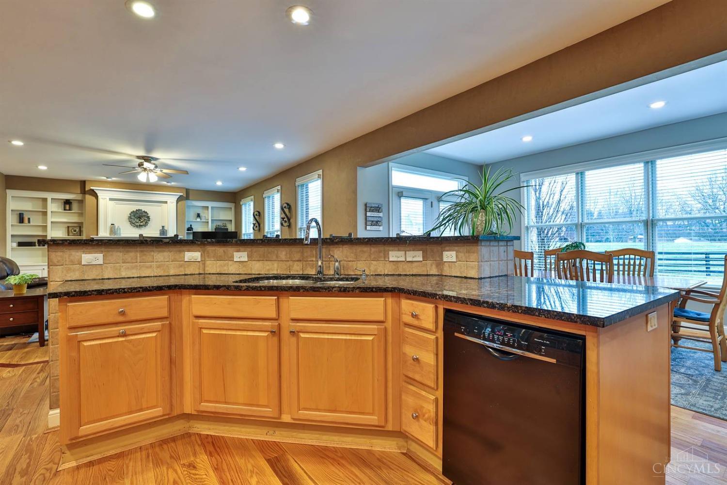 5213 Princeton Road Hamilton, OH 45011 - Photo 10 of 62 Gallery Image 10