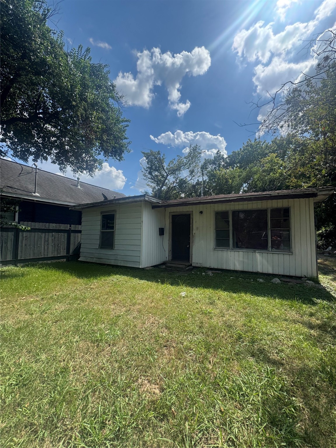 3018 Cactus Street Houston, TX 77026 - Photo 3 of 6 a view of a house with a yard