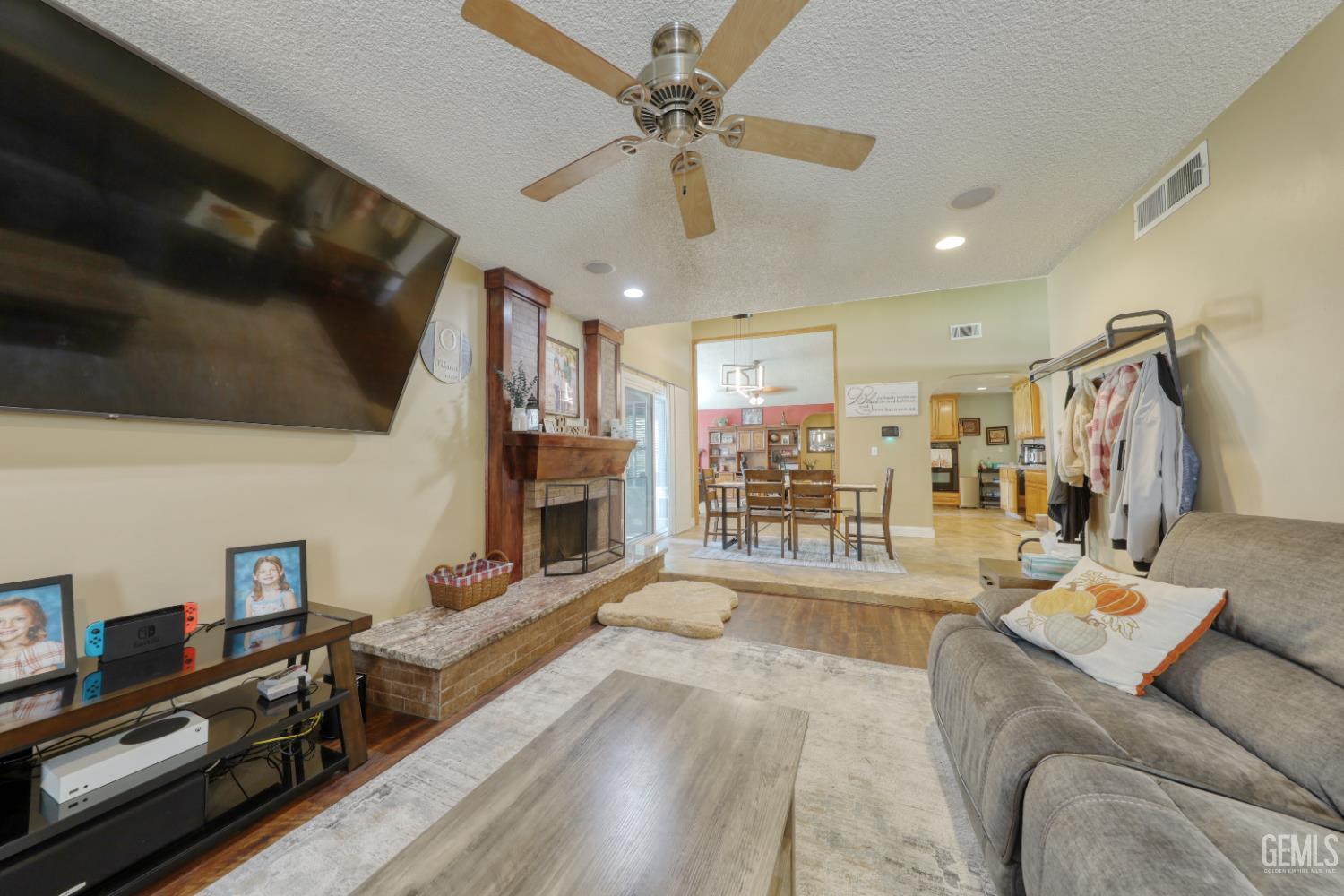 Undisclosed Address Bakersfield, CA 93308 - Photo 14 of 64